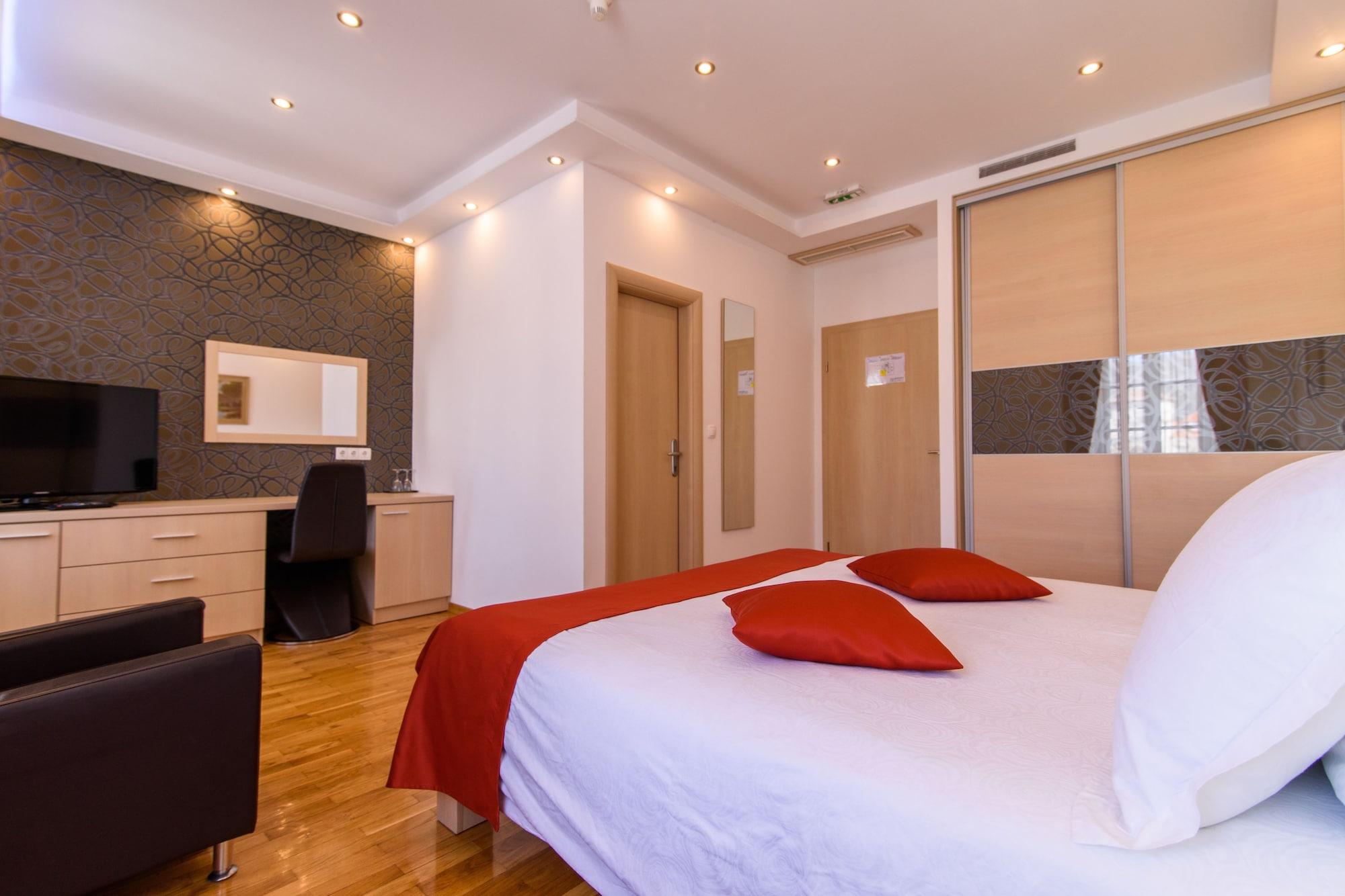 Heritage Hotel Vila Sikaa Trogir Luaran gambar