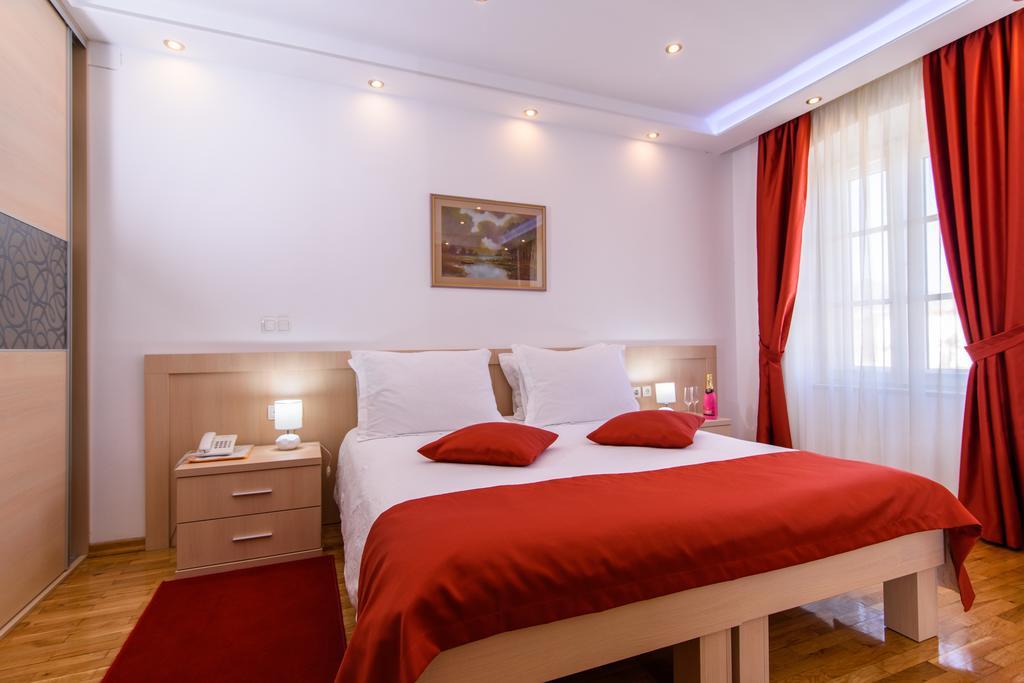 Heritage Hotel Vila Sikaa Trogir Luaran gambar