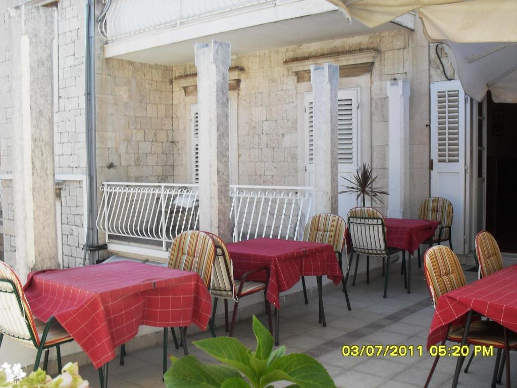 Heritage Hotel Vila Sikaa Trogir Restoran gambar